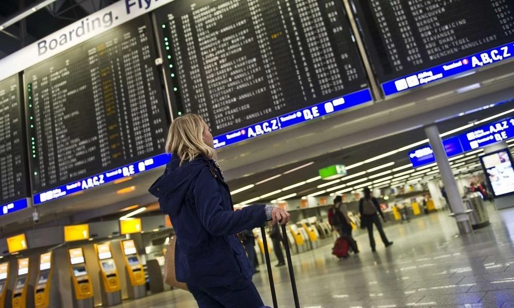 Μετάλλαξη Όμικρον: Εντοπίστηκε ύποπτο κρούσμα στη Γερμανία
